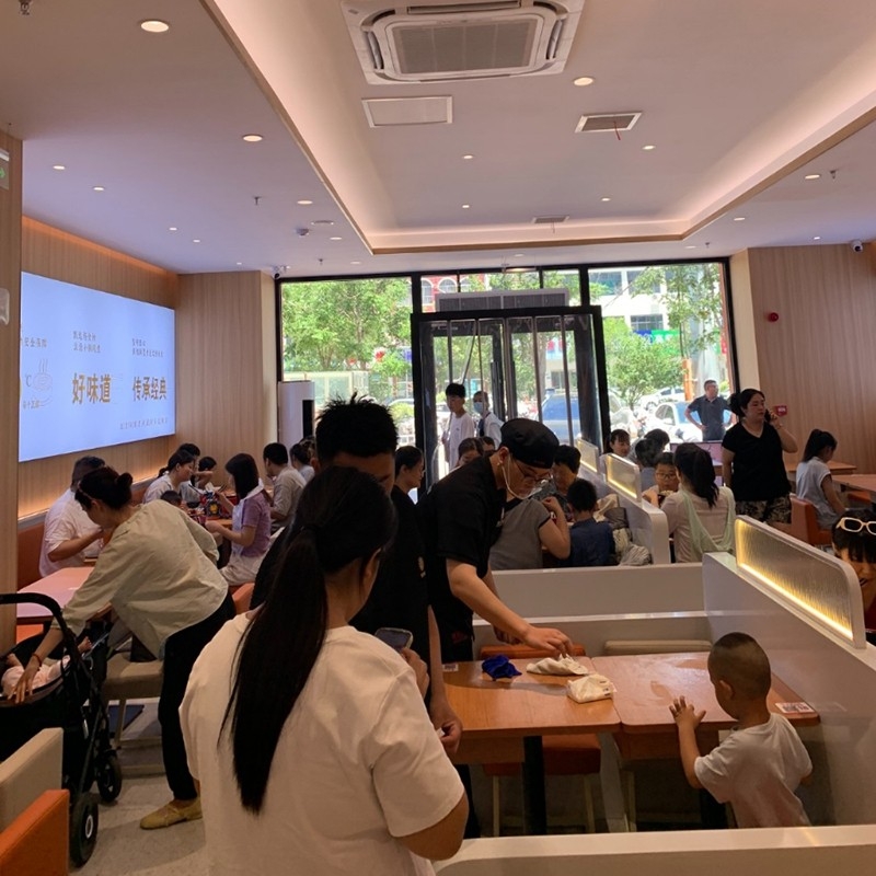 狀元米線，二十年專注純大米米線，品質(zhì)保障，市場信賴。選擇我們，共享美味商機，成就創(chuàng)業(yè)夢想！